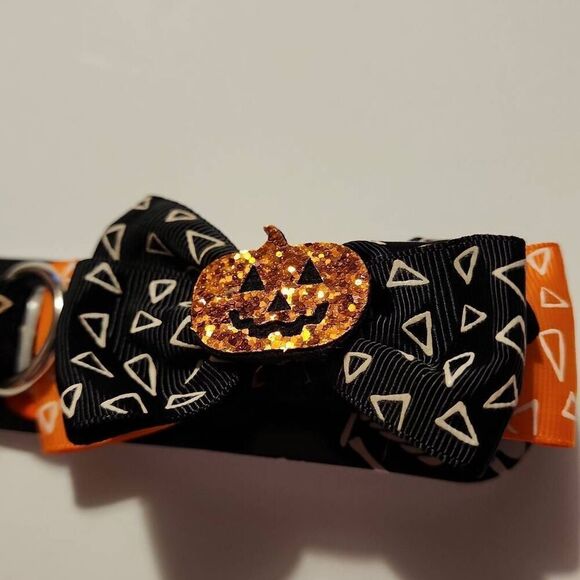 Fang-Tastic Halloween Pet Collar Size Small/Medium - Picture 2 of 5